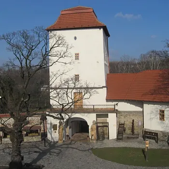 3x MÁJOVÁ OSTRAVA!!! - PRO PŘÍCHOZÍ. 3 Nordic Walking výšlapy. Šikmý kostel. Ostrava na dlani. Dolní oblast Vítkovice.