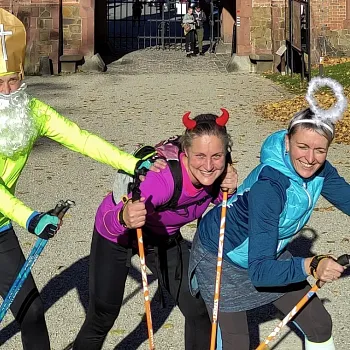 Hradec nad Moravicí - předvánoční a mikulášský Nordic Walking výšlap