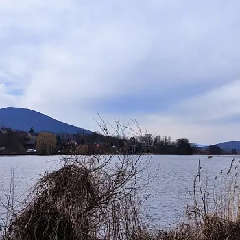 Zahrádky u České Lípy – Nordic Walking výšlap kolem Holanských rybníků a setkání s hastrmanem.