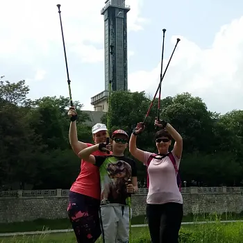 OSTRAVA!!! podivuhodná - předvánoční Nordic Walking setkání.