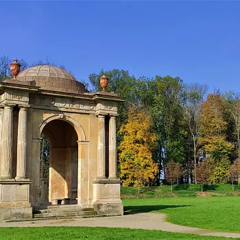 Veltrusy - Nordic walking přes všechny mosty zámeckého parku