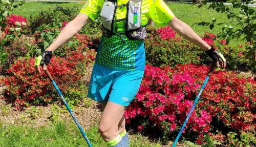 Kravaře - zámecký Nordic Walking výšlap z Kravař do Velkých Hoštic.