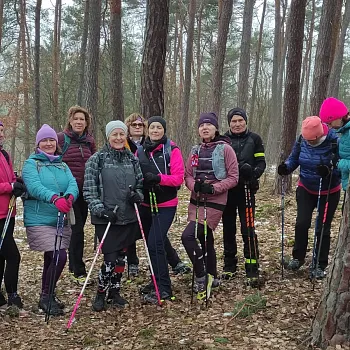 Lhotka u Mělníka - Nordic Walking výšlap za humny