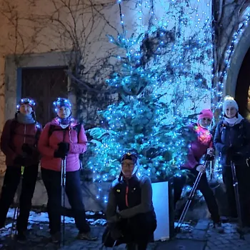 Večerní předvánoční Nordic Walking na Mělníku a pod Mělníkem.