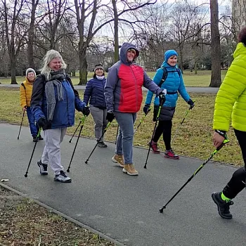 Ostrava - Komenského sady - zaostřeno na Nordic Walking techniku