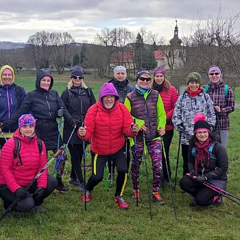 Zahrádky u České Lípy –  Holanské rybníky, zříceniny, panny a hastrmani