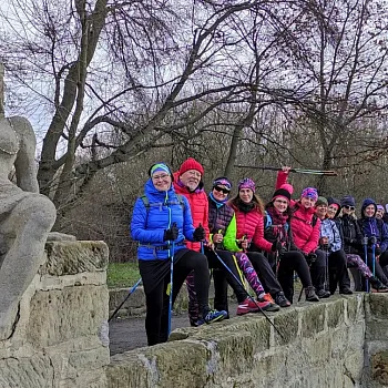 Zahrádky u České Lípy –  Holanské rybníky, zříceniny, panny a hastrmani