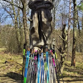 Zahrádky u České Lípy –  Holanské rybníky, zříceniny, panny a hastrmani