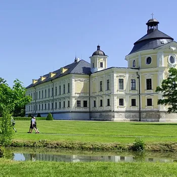 Zámecký Nordic Walking výšlap Kravaře - Velké Hoštice.