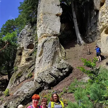 Kokořínsko - Nordic Walking skalním městem u Střezivojic.