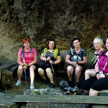 Kokořínsko - Nordic Walking skalním městem u Střezivojic.