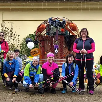 Veltrusy - Nordic Walking v zámeckém parku