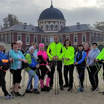 Veltrusy - Nordic Walking v zámeckém parku