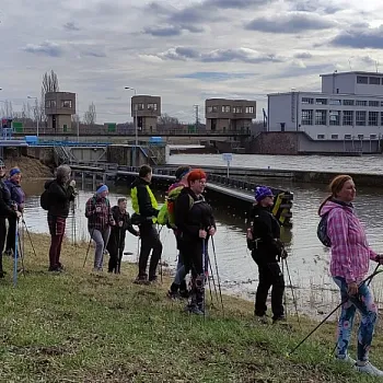 Podél Bílé řeky - Nordic Walking z Neratovic do Kostelce