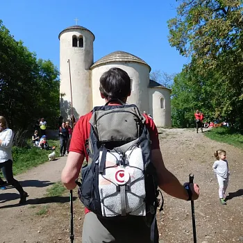 Na cestě s Nordic Walking poutníkem