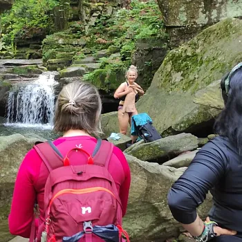 Beskydy - NW výšlap k hospodě u Veličků a vodopádům Satiny