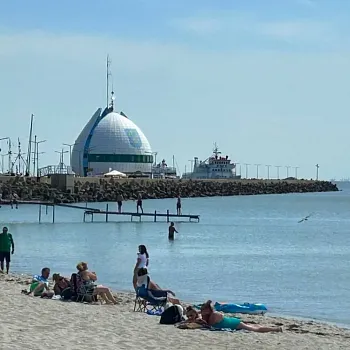 Narozeninový Balt. Den třetí. Jedni lodí na poloostrov Hel, druzí na křižácký hrad Malbork.