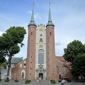 Narozeninový Balt. Den čtvrtý, zmáčený. Oliwa, rozhledna Pacholek, ledovcová moréna. Sopot.