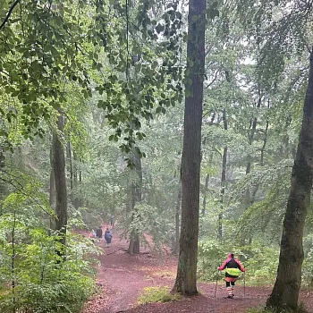 Narozeninový Balt. Den čtvrtý, zmáčený. Oliwa, rozhledna Pacholek, ledovcová moréna. Sopot.