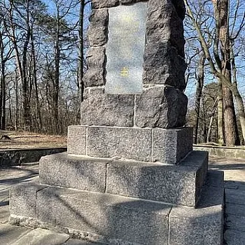 Narozeninový Balt. Den čtvrtý, zmáčený. Oliwa, rozhledna Pacholek, ledovcová moréna. Sopot.
