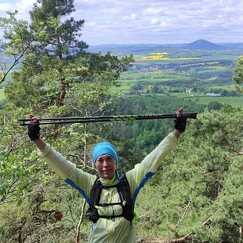 Kokořínsko - Nordic Walking přes Vrátenskou horu, Housku, Beškovský vrch do Panské Vsi u Dubé