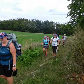 10 dní putování českou krajinou z Blaníku na Říp