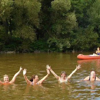 10 dní putování českou krajinou z Blaníku na Říp