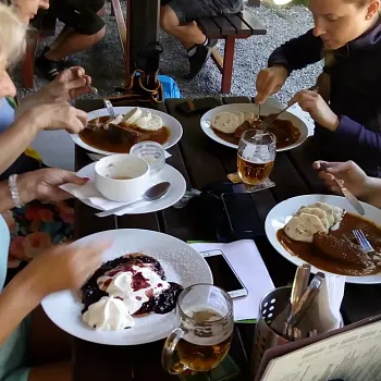 10 dní putování českou krajinou z Blaníku na Říp