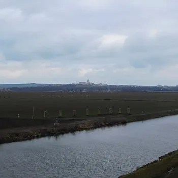 Nordic walking v mělnickém podzámčí