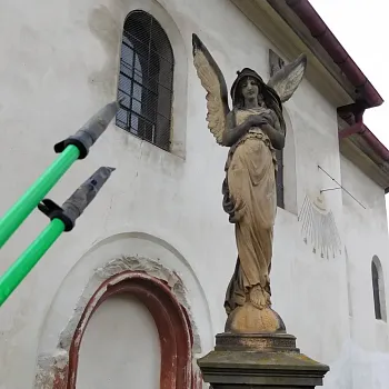 Nordic walking v mělnickém podzámčí